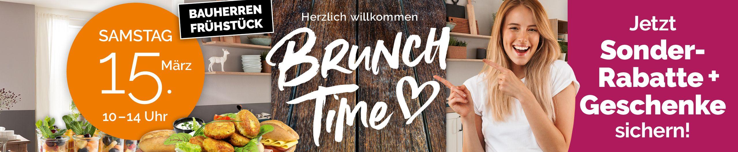 Werbebanner für das Bauherren-Frühstück mit Brunch-Time-Event. Enthält ein großes Datum 'Samstag, 15. März, 10–14 Uhr' sowie die Einladung, sich Sonder-Rabatte und Geschenke zu sichern. Im Hintergrund eine moderne Küche und ein gedeckter Tisch mit frischen Speisen.